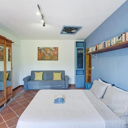 Ara Solis Apartment *